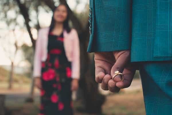 La bague solitaire, indissociable bijou de l’amour et du prestige de la joaillerie française